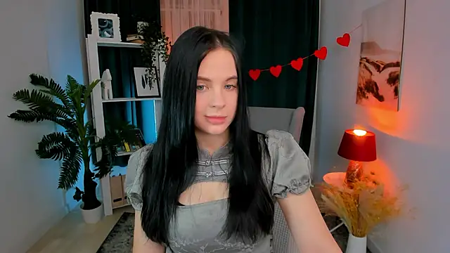 Snapshot of AriaThorn chatting on February 18, 2026, 1:40 pm AriaThorn online show from February 18, 2026, 1:40 pm