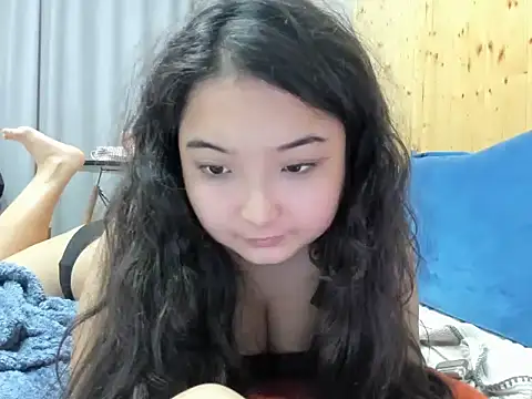 miomyao online show from October 24, 2025, 2:35 pm