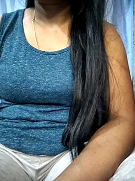 Ezabelljohn online show from April 18, 2026, 11:58 am