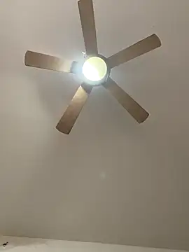 Charlykll online show from December 4, 2025, 8:39 pm