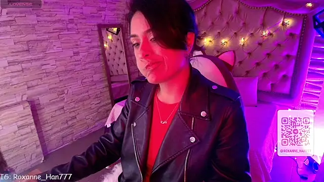 Roxanne Han online show from February 1, 2026, 2:54 am