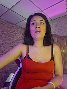 Roxanne Han online show from March 3, 2026, 12:33 pm