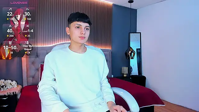 Snapshot of Maxii18_ chatting on October 30, 2025, 7:14 pm Maxii18 online show from October 30, 2025, 7:14 pm