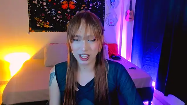 AdelineEsposito online show from November 27, 2025, 3:08 am