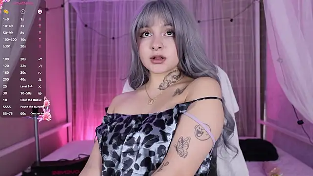 lexirouge   online show from February 3, 2026, 8:25 pm