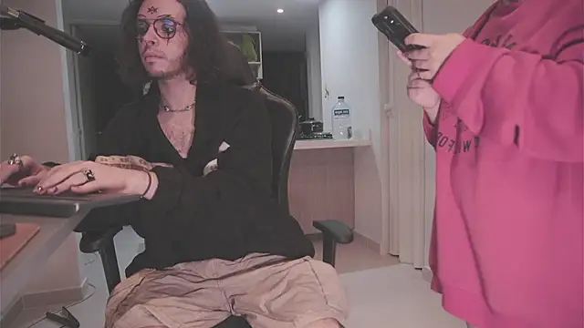 dan and daya online show from November 16, 2025, 9:26 am