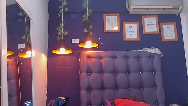 Lunatico x online show from October 29, 2025, 8:10 pm