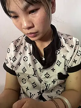 Minaeruei online show from May 17, 2026, 4:10 am