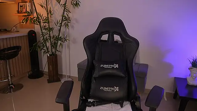 JessicaPratt online show from March 26, 2026, 1:17 pm