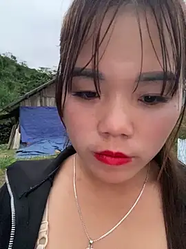 nachi-baby online show from November 6, 2025, 11:04 pm