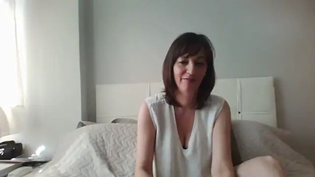 ArianaStarr online show from April 7, 2026, 7:20 am