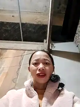 TRIEUTRIEU20 online show from November 13, 2025, 7:57 pm