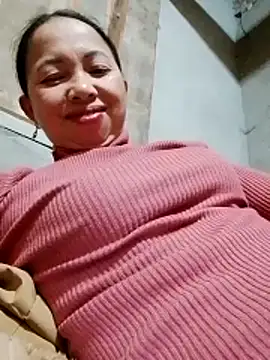 TRIEUTRIEU20 online show from November 30, 2025, 2:43 pm