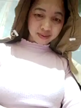 TRIEUTRIEU20 online show from December 21, 2025, 11:34 pm