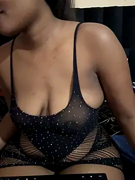 Nicole bash online show from October 31, 2025, 6:47 am