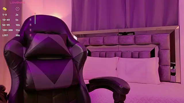 Bella Clark2 online show from December 3, 2025, 4:20 am