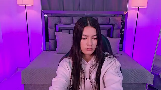 Bella Clark2 online show from March 31, 2026, 1:33 pm