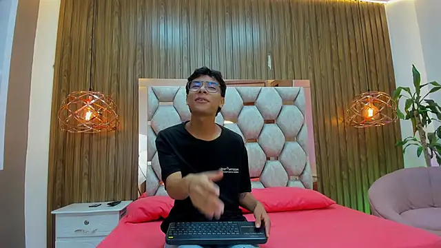 adams bobby online show from January 18, 2026, 11:36 am