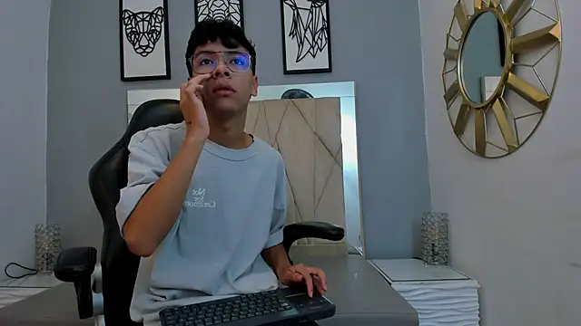 adams bobby online show from March 6, 2026, 11:06 am