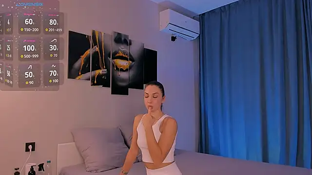 Kandeess online show from November 26, 2025, 1:45 pm