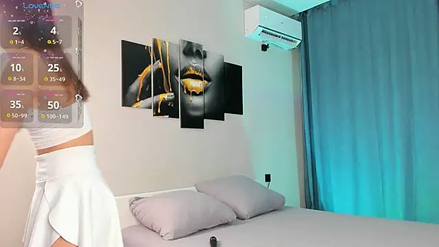 Kandeess online show from January 14, 2026, 3:39 pm