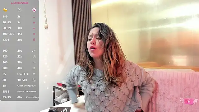 LunaaMorena online show from November 25, 2025, 1:22 pm