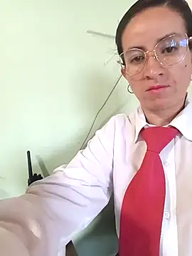 Valentina--1 online show from November 12, 2025, 11:54 am