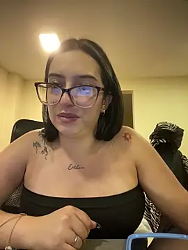 Kloe Novoa online show from February 27, 2026, 12:38 pm