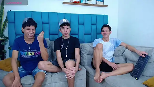 Hot Boys Latinos X online show from March 28, 2026, 4:06 pm