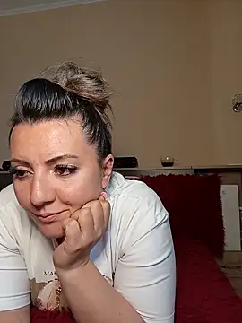 Gabrielaalialiali online show from April 15, 2026, 6:42 am