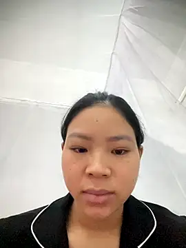 Milk xx online show from November 2, 2025, 8:11 pm