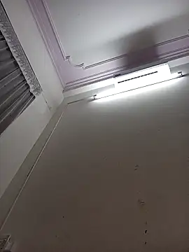 ezabel- online show from November 27, 2025, 1:24 pm