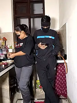 Heena-143 online show from January 8, 2026, 3:25 pm