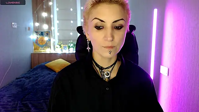 Sweet-n-Strong online show from November 28, 2025, 1:03 pm