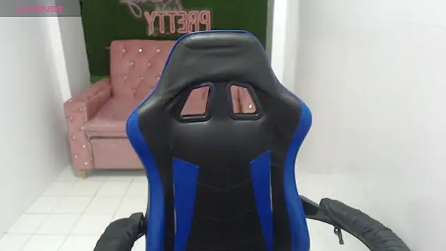 velvetvixen t online show from November 14, 2025, 7:23 pm