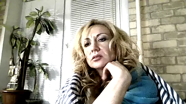 LilaniLoverx online show from November 16, 2025, 11:21 pm