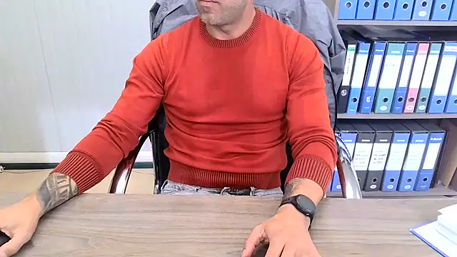 Evasionee online show from October 31, 2025, 10:38 am