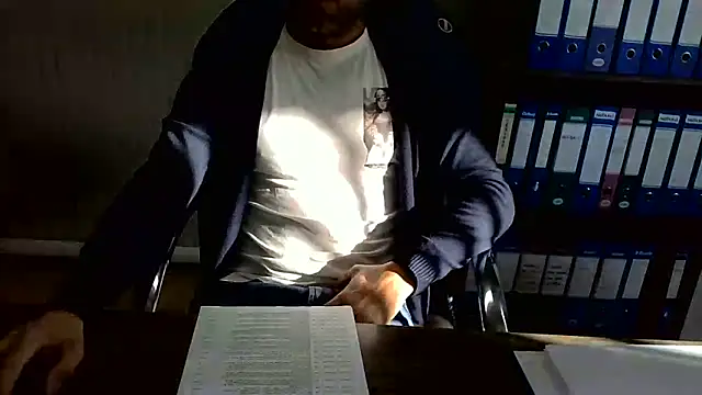 Evasionee online show from March 18, 2026, 7:22 am