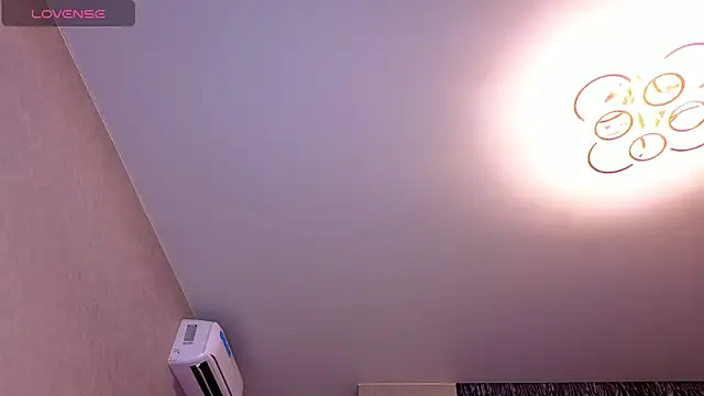 KittieHeart online show from March 3, 2026, 11:32 pm