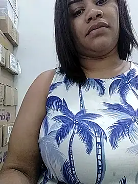 lovecarolyne online show from October 27, 2025, 2:54 pm
