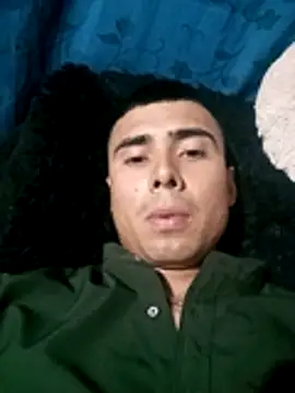 robinhd1234 online show from December 1, 2025, 9:42 pm