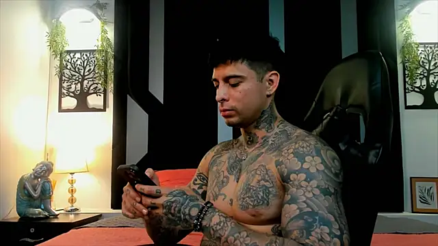 MATEO DILUCA online show from January 15, 2026, 11:19 pm