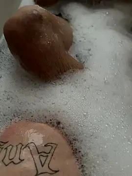 Aksinja05 online show from November 2, 2025, 3:47 pm