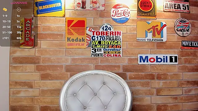 foxy sharlotte online show from February 20, 2026, 6:08 pm