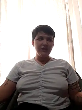 Snapshot of leti302 chatting on October 28, 2025, 3:14 pm leti302 online show from October 28, 2025, 3:14 pm