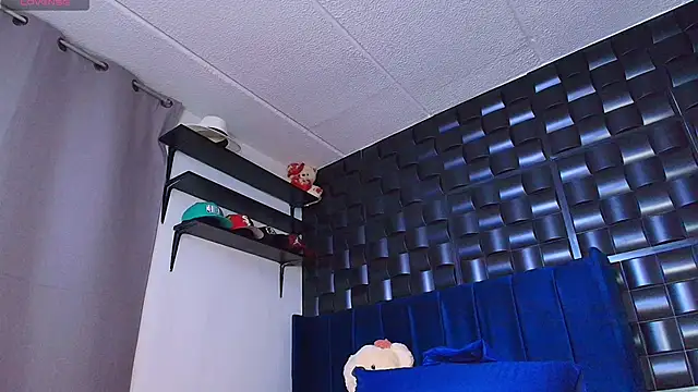 Kesha rosse  online show from October 30, 2025, 4:36 am