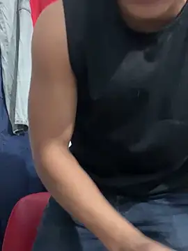 maruquint28 online show from November 13, 2025, 10:52 pm