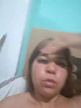 Snapshot of Erica_luvv chatting on November 27, 2025, 12:24 am Erica luvv online show from November 27, 2025, 12:24 am