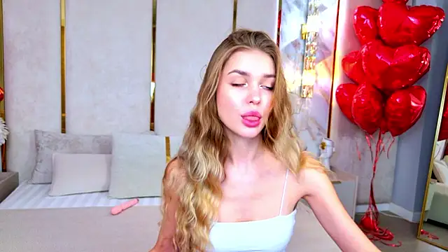 Snapshot of JenniNellson chatting on February 16, 2026, 5:09 pm JenniNellson online show from February 16, 2026, 5:09 pm