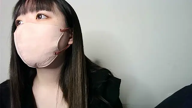 yua chan00 online show from January 13, 2026, 6:18 am